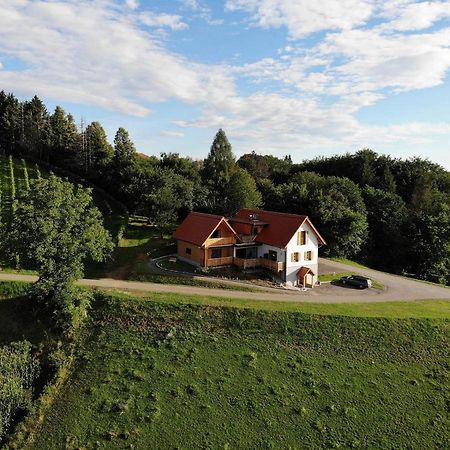 Bauernhof Gschmeidler Sankt Johann im Saggautal エクステリア 写真